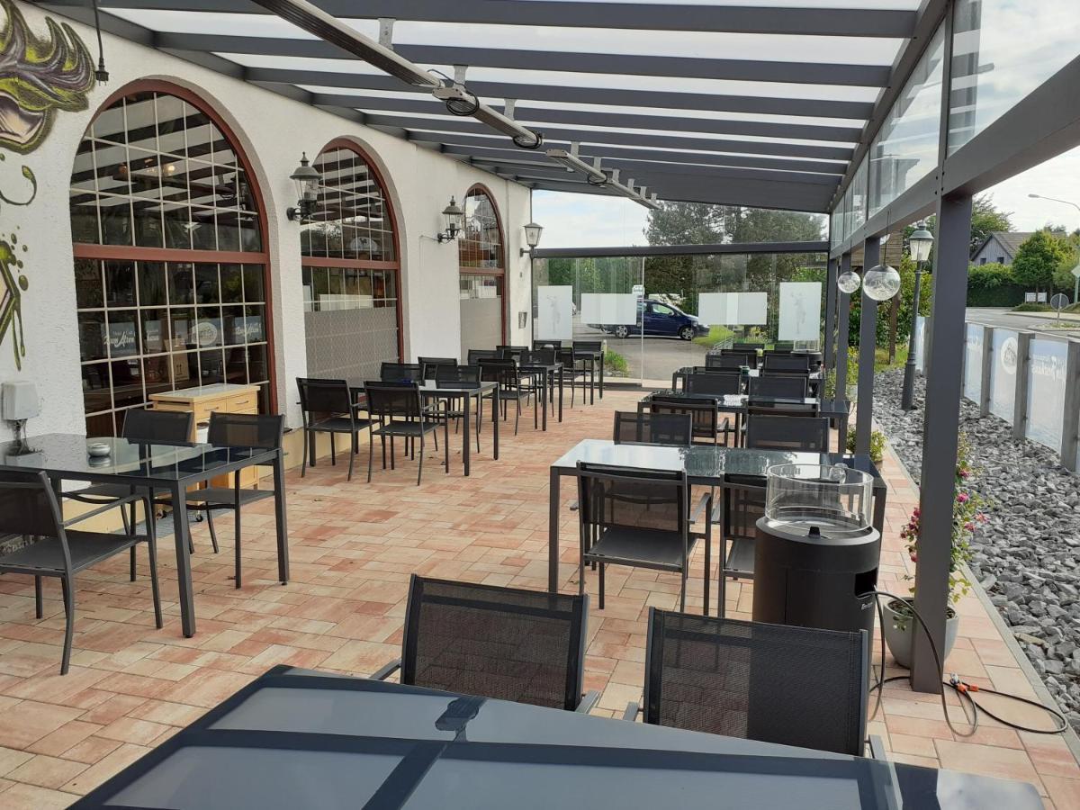 Land-Gut-Hotel Zum Alten Forsthaus - Aufladestation Fuer Elektroautos Hürtgenwald المظهر الخارجي الصورة