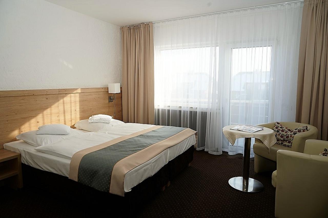 Land-Gut-Hotel Zum Alten Forsthaus - Aufladestation Fuer Elektroautos Hürtgenwald المظهر الخارجي الصورة